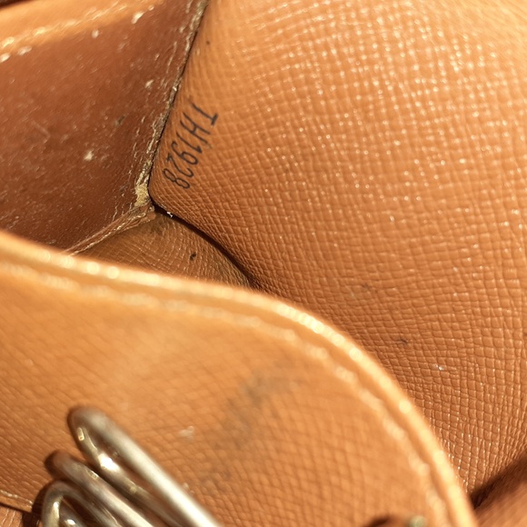 LOUIS VUITTON KEYCHAIN VINTAGE - Picture 4 of 13